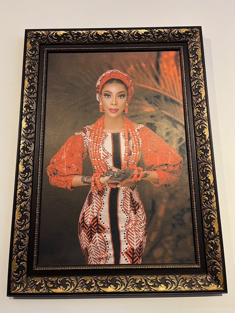 20×30 inch Royal II picture frame